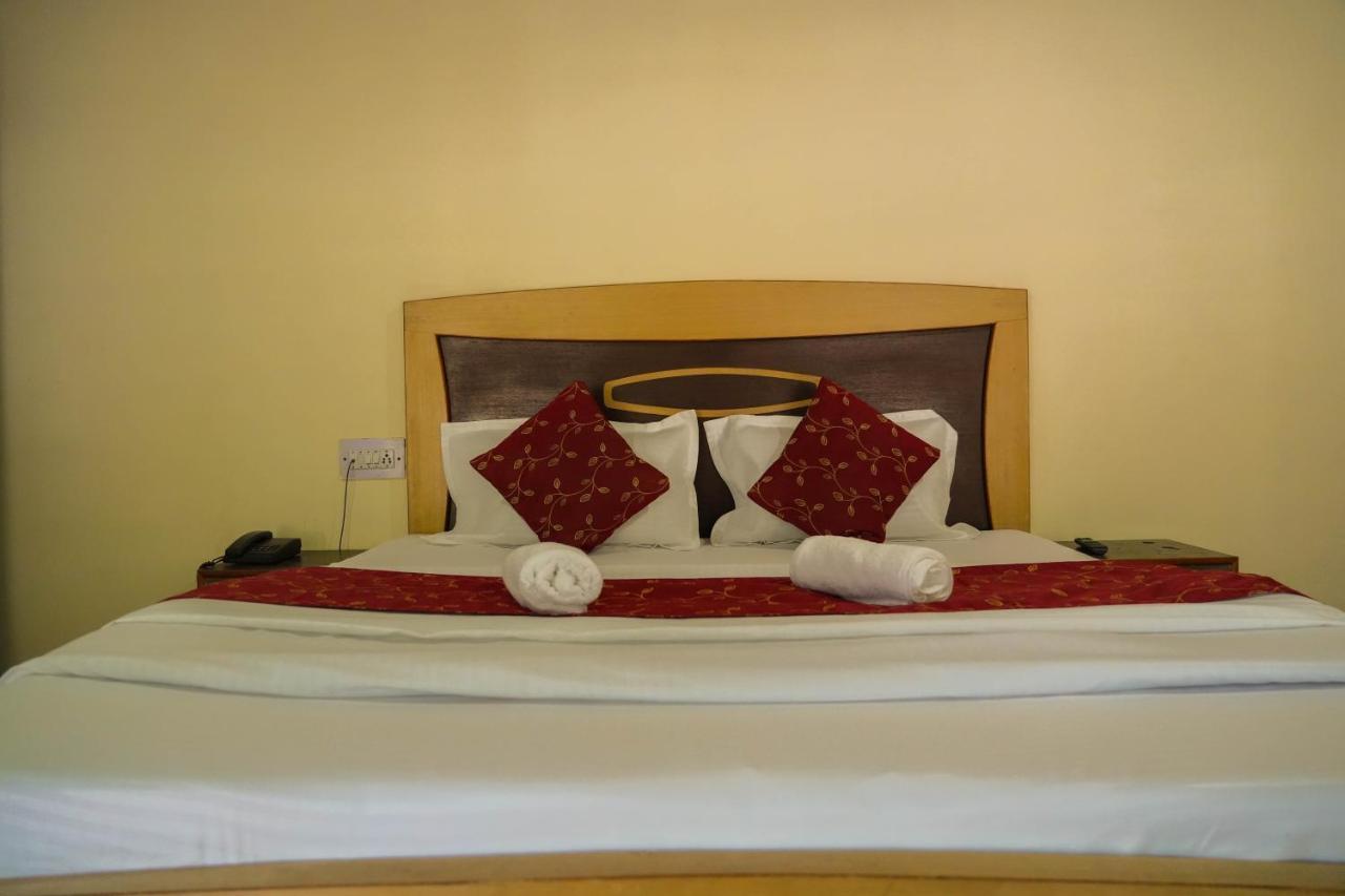 Hotel Grass Land Манали Экстерьер фото
